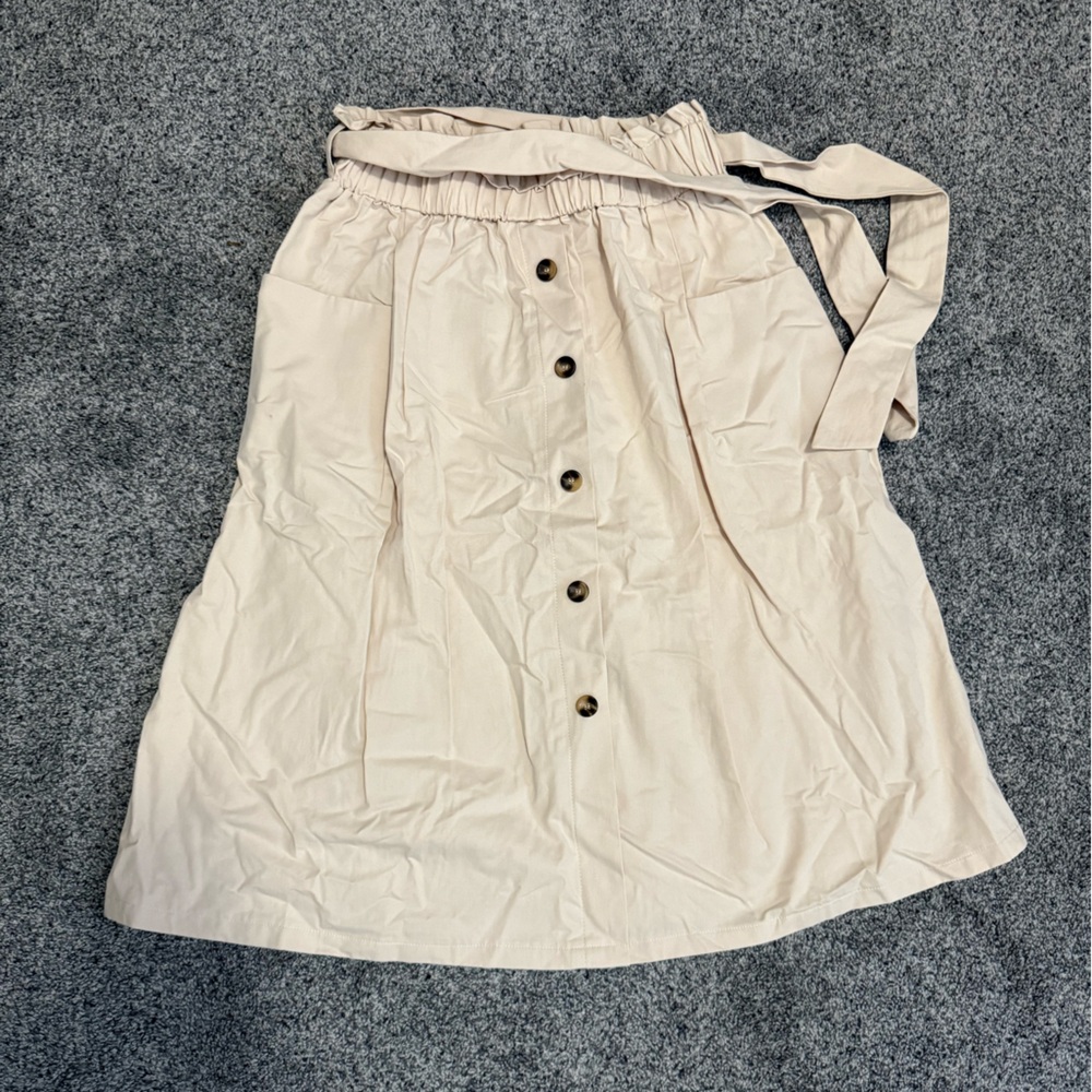 Forever 21 Cream Cargo-Style Skirt